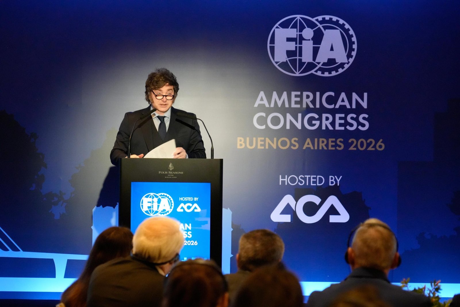 El presidente argentino, Javier Milei, y el presidente de la FIA, Mohammed Ben Sulayem, inauguran el Congreso Americano de la FIA en Buenos Aires